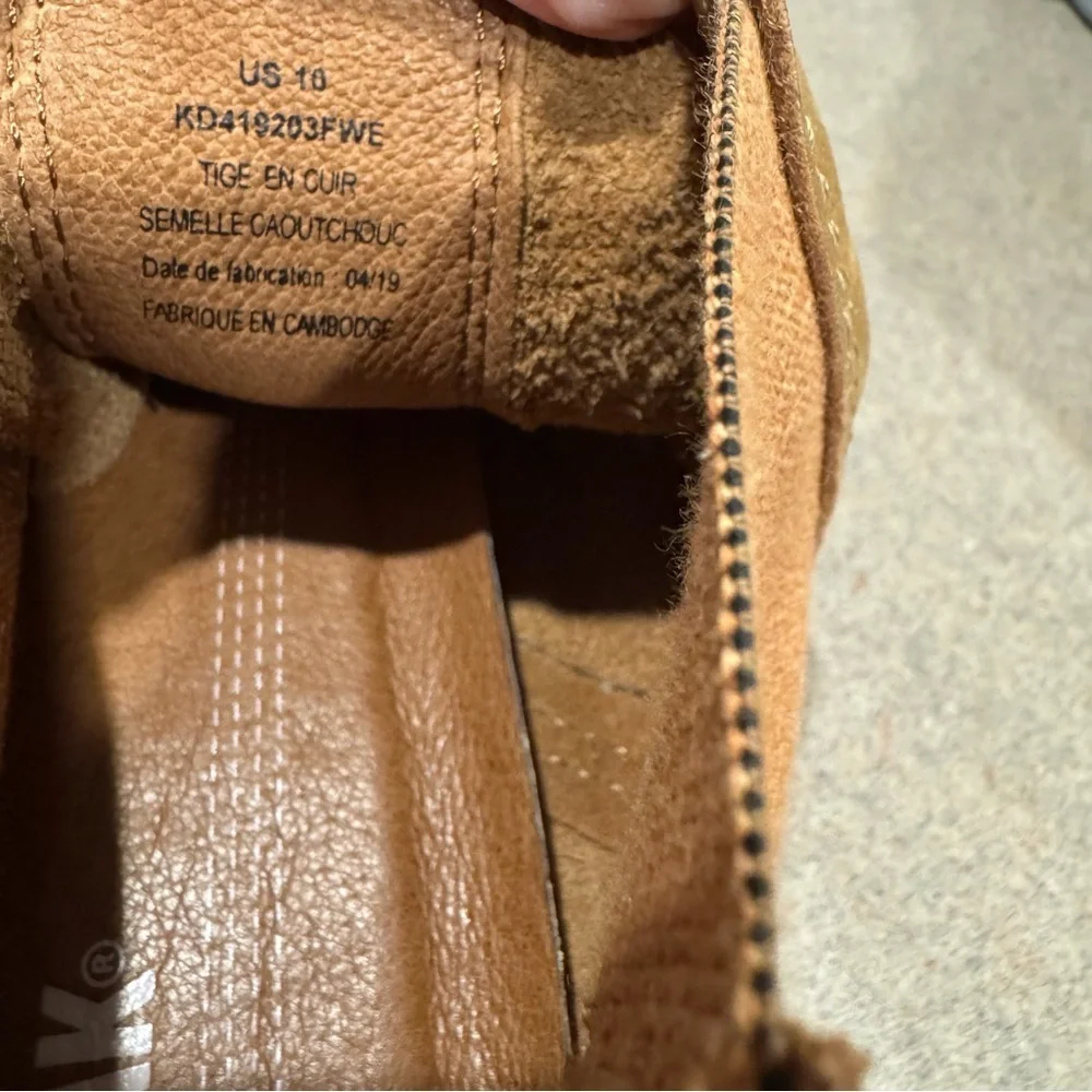Kodiak Women’s Chelsea Low-Rider Tan Suede Ankle Boots